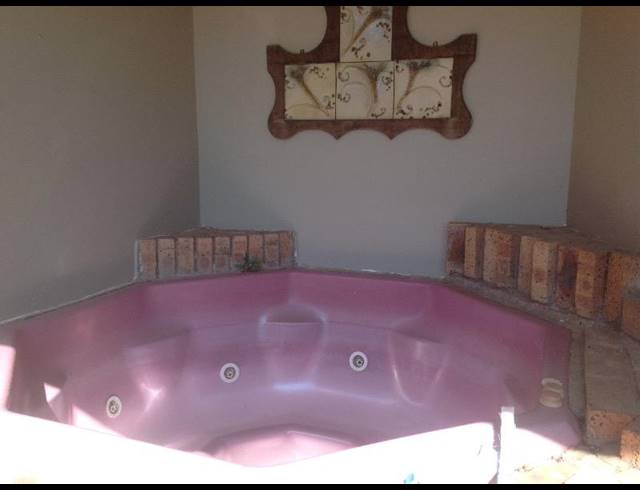 4 BEDROOM HOUSE FOR SALE IN PIETERMARITZBURG NORTH